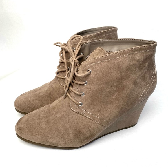 Tan Faux Suede Wedge Lace-Up Women's Booties Azlexie Size 11M - Picture 4 of 15